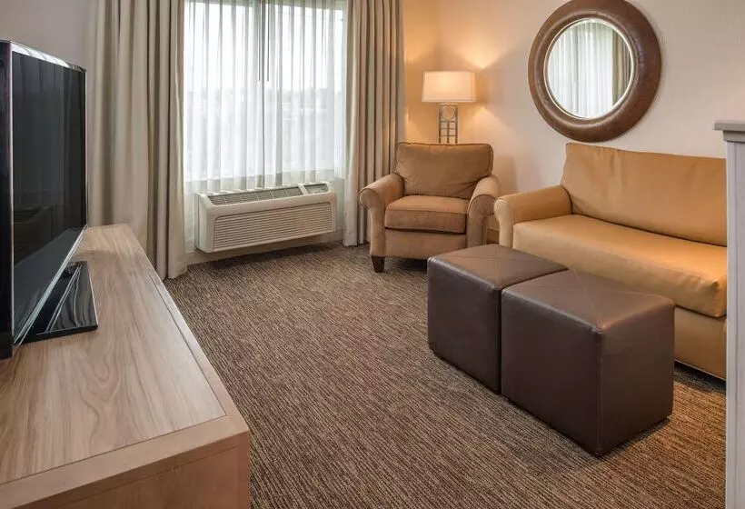 هتل Doubletree By Hilton Salem