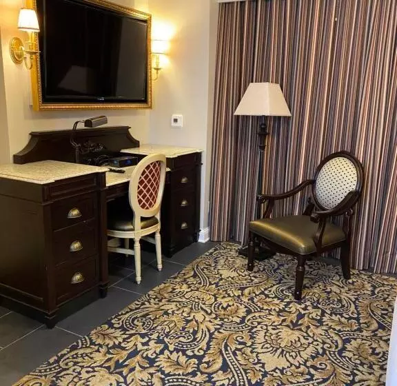 هتل Place D Armes