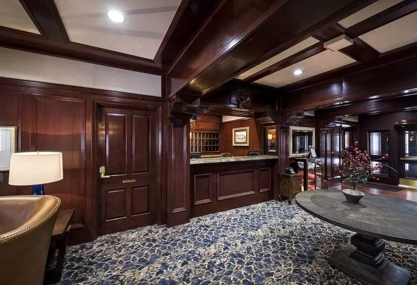 Отель Poste Montane Lodge By East West