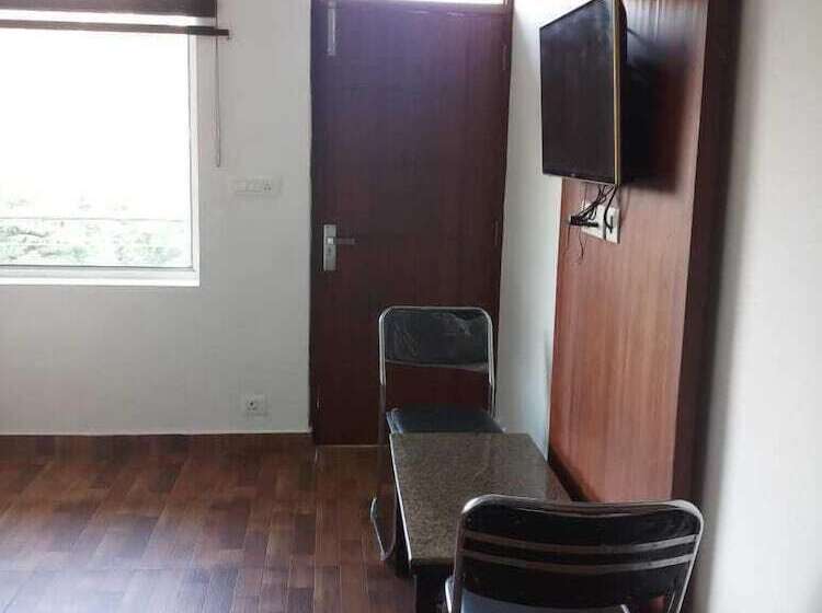 酒店 Ark 150 Meters From Mall Road