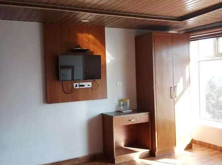 ホテル Ark 150 Meters From Mall Road