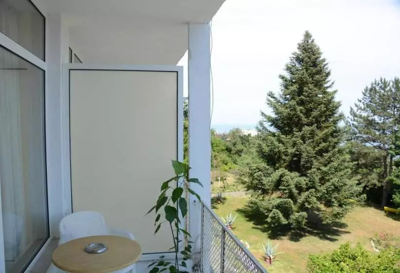هتل Creativity House Of Bas Varna Free Parking