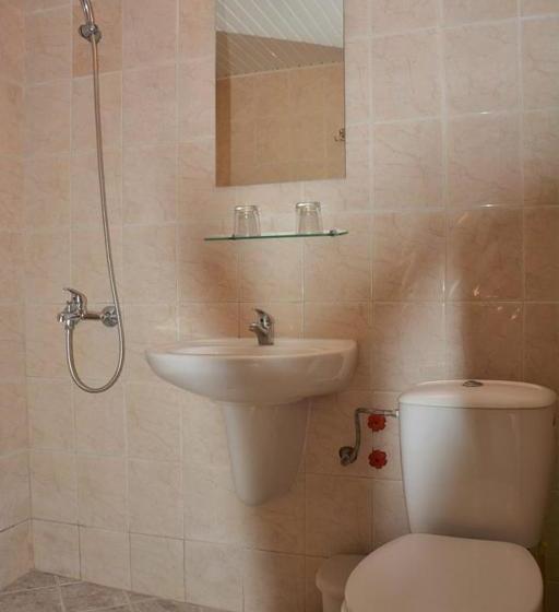 בית מלון כפרי Creativity House Of Bas Varna   Free Parking