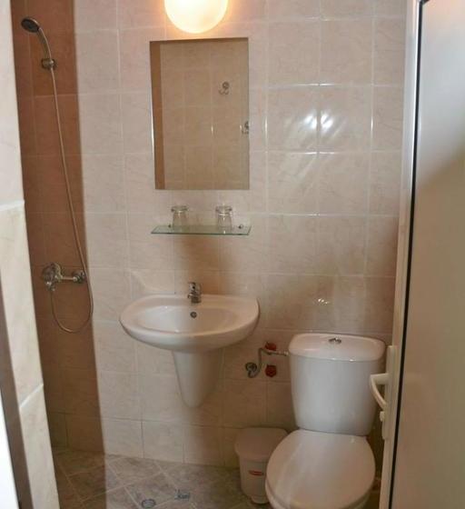 בית מלון כפרי Creativity House Of Bas Varna   Free Parking