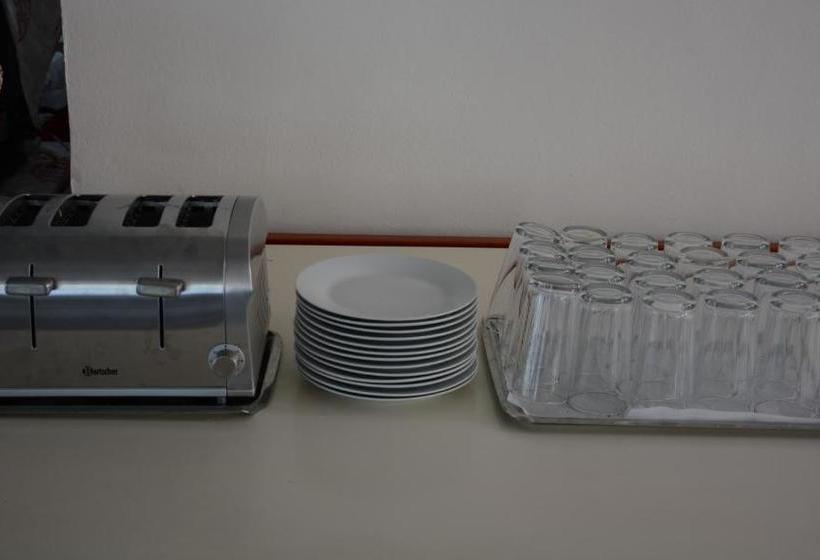 בית מלון כפרי Creativity House Of Bas Varna   Free Parking