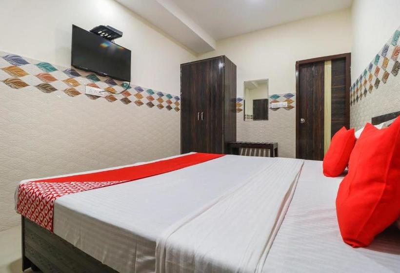 בית מלון כפרי Oyo 49095  K Fort