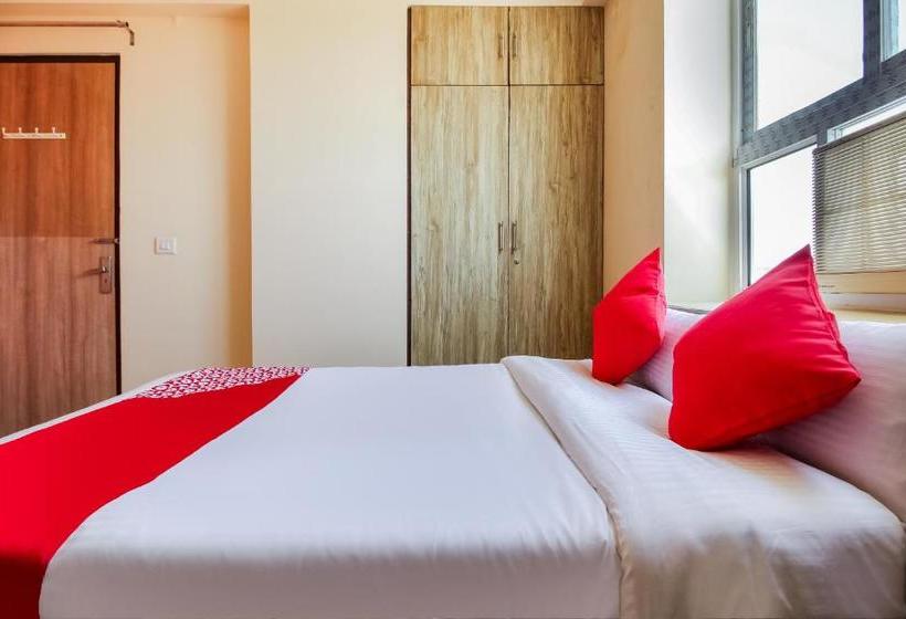 هتل Oyo 64195 Aryans Accommodations