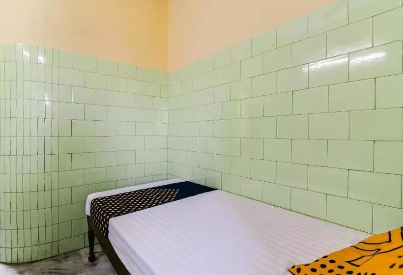 Hotelli Spot On 62643 Ashirbad Guest House