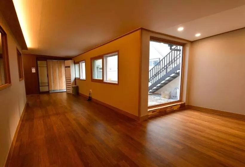 Majatalo Guma Modern Hanokstay