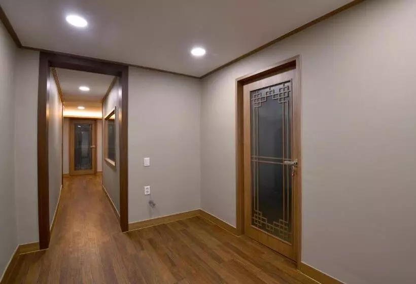 Majatalo Guma Modern Hanokstay