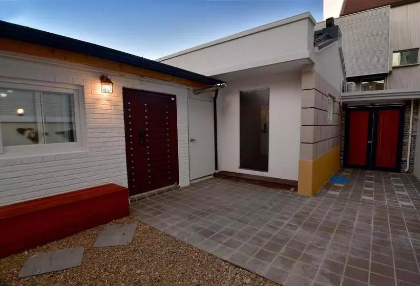 Majatalo Guma Modern Hanokstay
