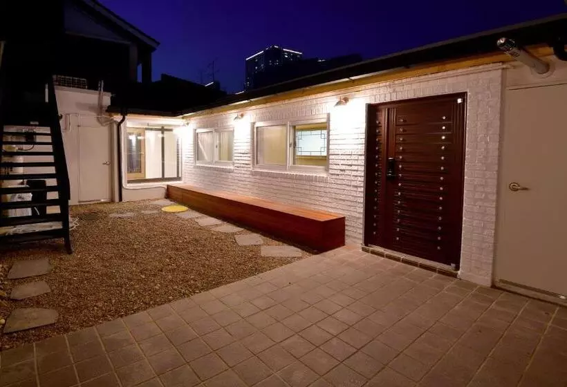 Majatalo Guma Modern Hanokstay