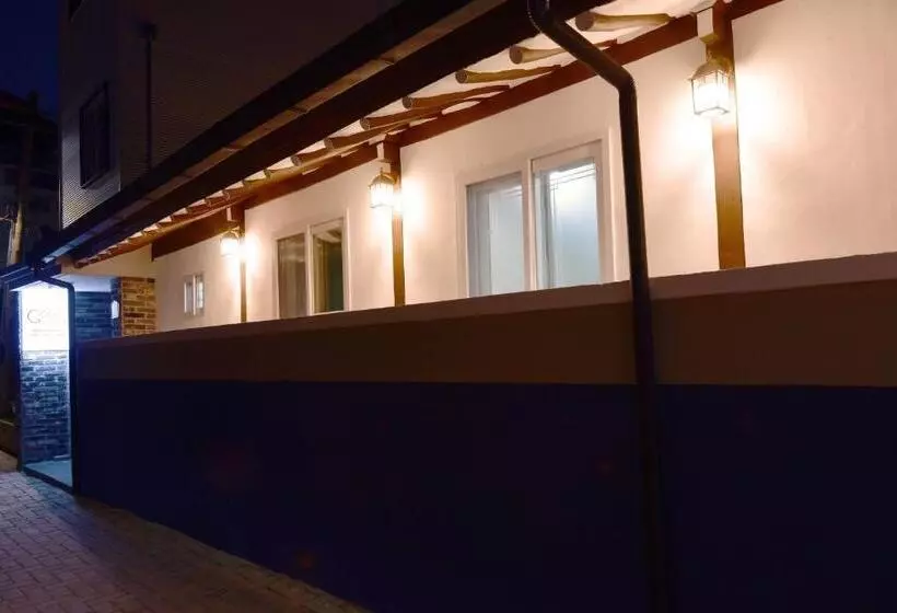 Majatalo Guma Modern Hanokstay