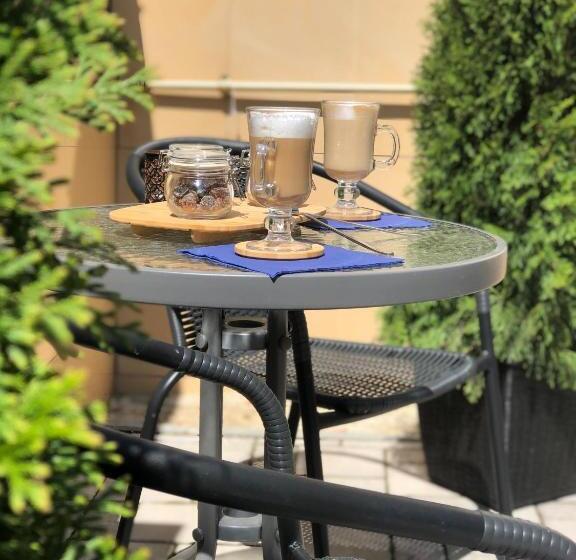 ホテル Alenso Guesthouse