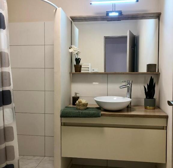 ホテル Alenso Guesthouse