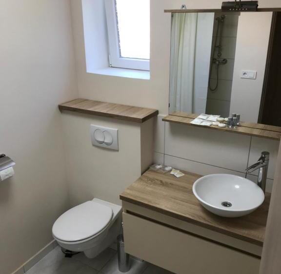 ホテル Alenso Guesthouse