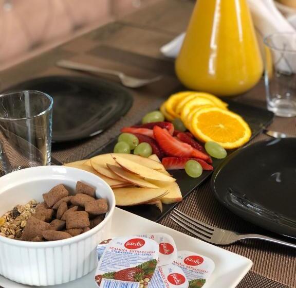 ホテル Alenso Guesthouse