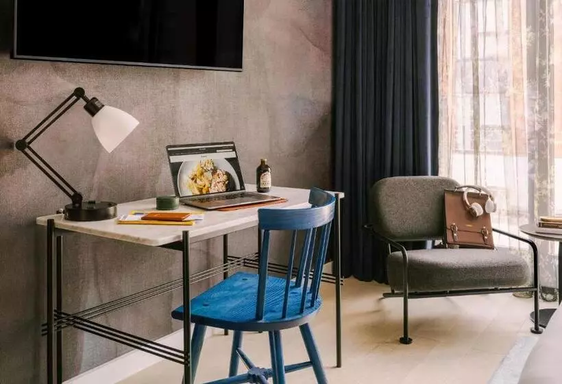 Hotelli Sonder 907 Main