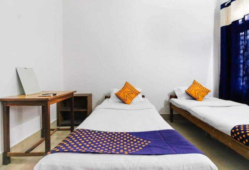 Hotell Spot On 60631 Janta Guest House