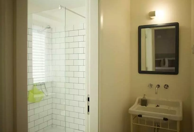 The Holy Cow  Hostel & Suites