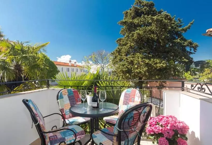 Apartments Ivona