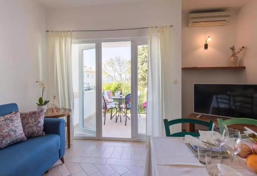 Apartments Ivona