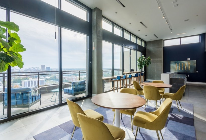 Chic Collection By No On Peachtree