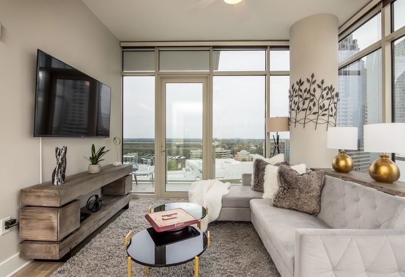 Chic Collection By No On Peachtree