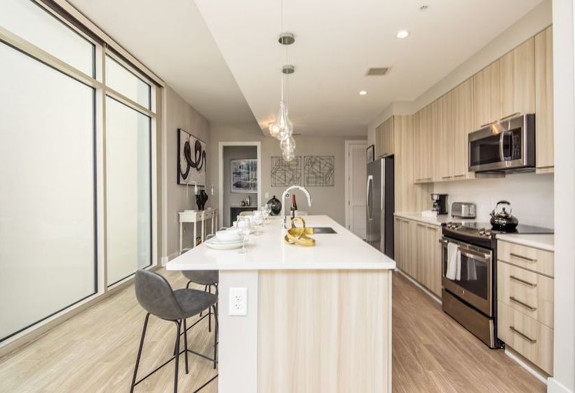 Chic Collection By No On Peachtree