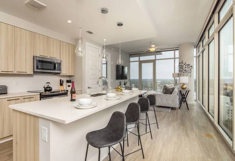 Chic Collection By No On Peachtree