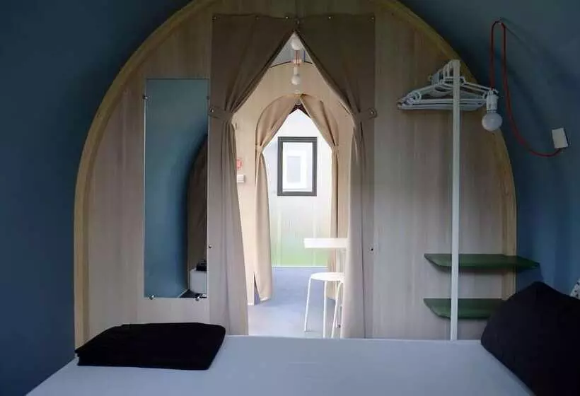 هتل Camping Sènia Caballo De Mar