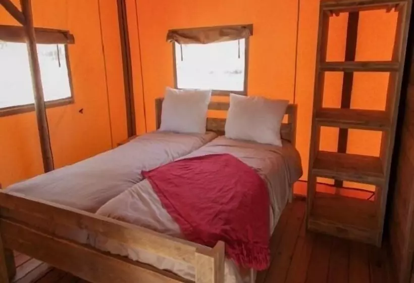 هتل Camping Sènia Caballo De Mar