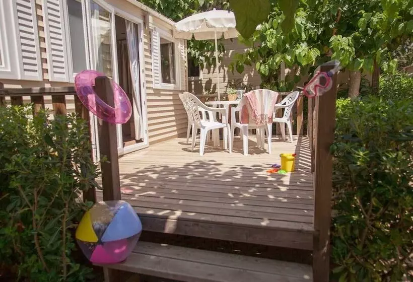 هتل Camping Sènia Caballo De Mar