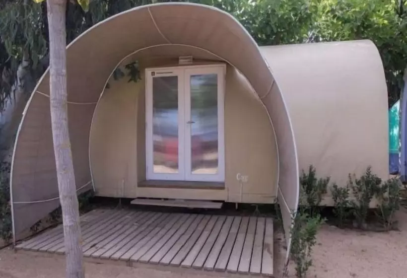 هتل Camping Sènia Caballo De Mar