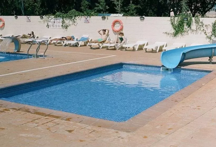 هتل Camping Sènia Caballo De Mar
