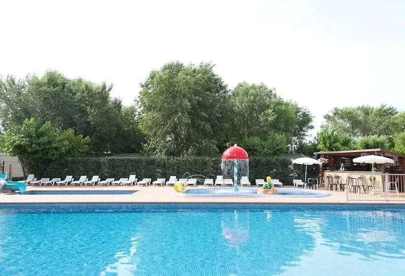 هتل Camping Sènia Caballo De Mar