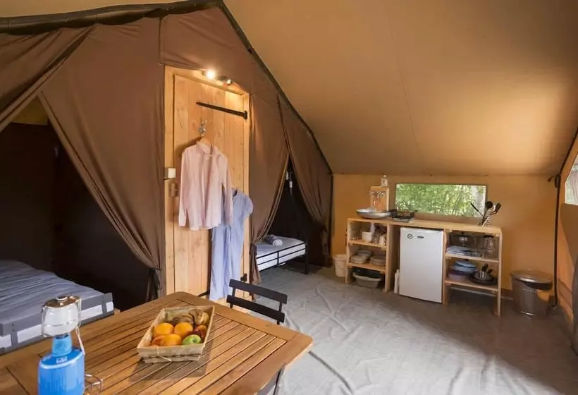 ホテル Village Huttopia Senonches