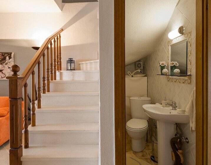 Beachside Haven, Poolside Serenity & Sunset Magic