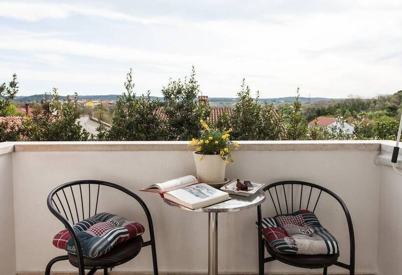 Apartment Lucija 2 With Unique Details