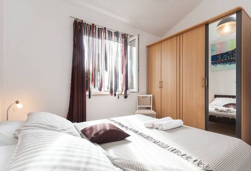 Apartment Lucija 2 With Unique Details