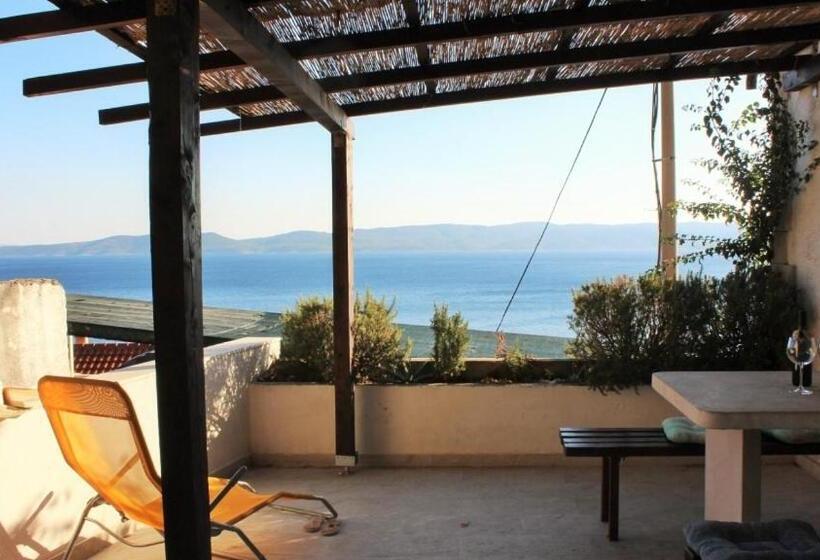 Aria Apartments With Sea View