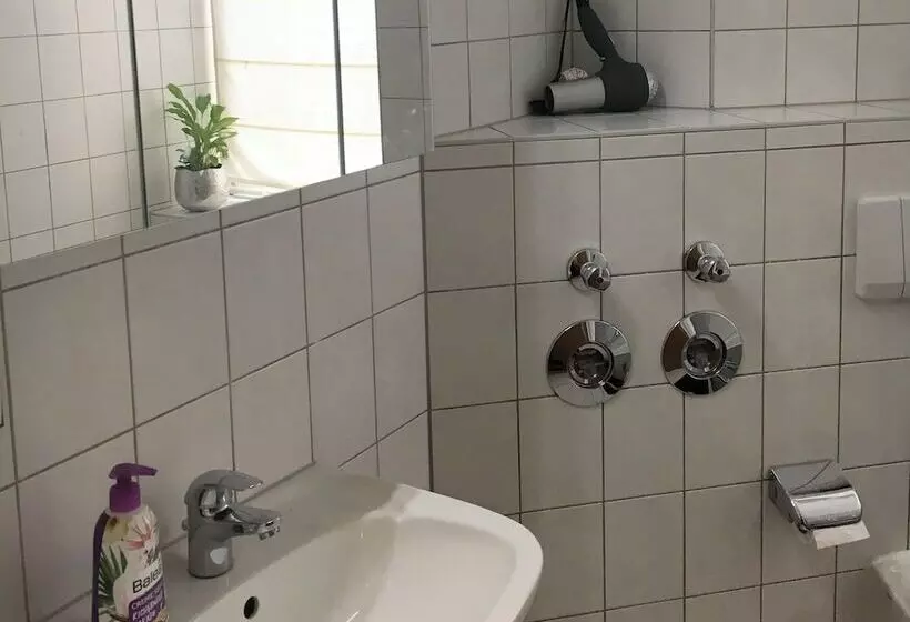 Ferienwohnung Jenaer Strasse