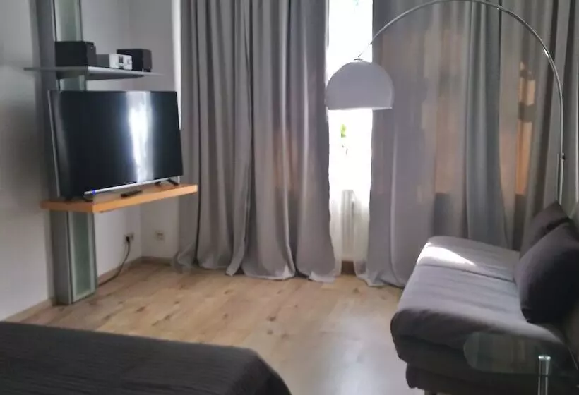 Ferienwohnung Jenaer Strasse