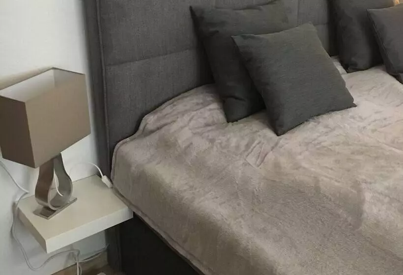 Ferienwohnung Jenaer Strasse