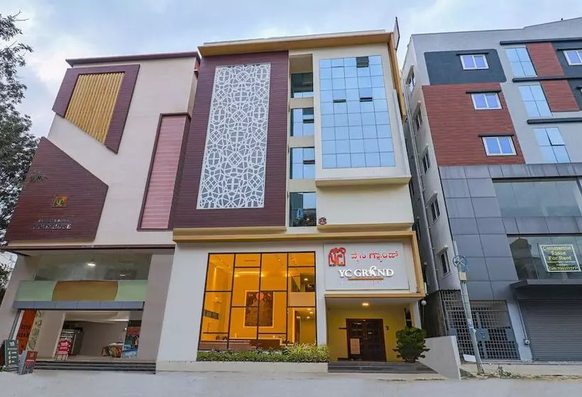 ホテル Treebo Yc Grand Boutique, Electronic City