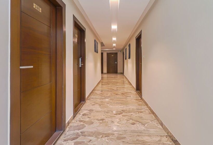 فندق Treebo Yc Grand Boutique, Electronic City