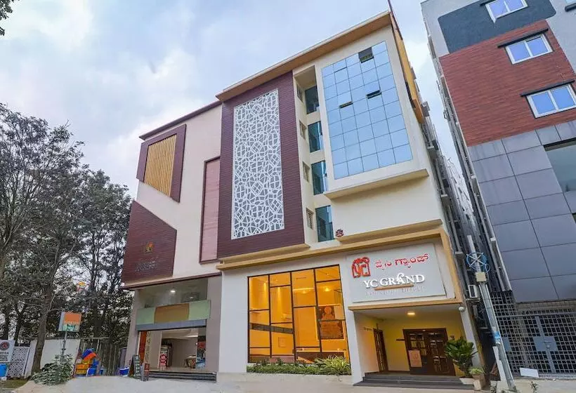 ホテル Treebo Yc Grand Boutique, Electronic City