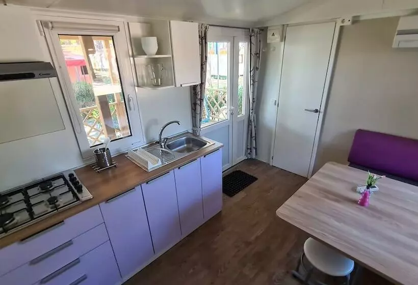 ホテル Victoria Mobilehome By Ville Degli Ulivi
