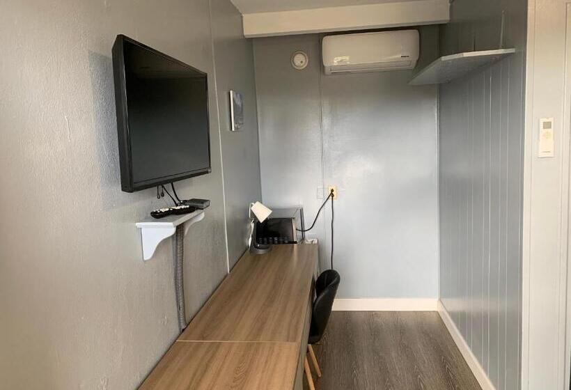 モーテル American Inn