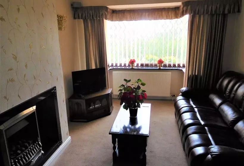 Mrs Featherstones B&b